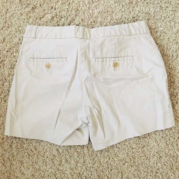 Banana Republic khaki shorts - Picture 2 of 3